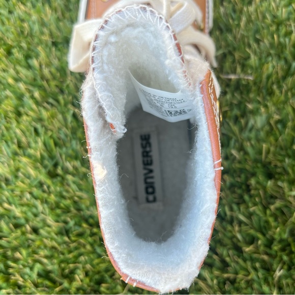 Brown High Tops with faux fur in the inside - Picture 6 of 8